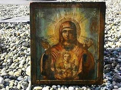 Ξεκινάει αθόρυβα: Η Παναγία η Δελφινούσσα έδωσε την εικόνα της για να την πάνε οι Ρώσοι στην Πόλη